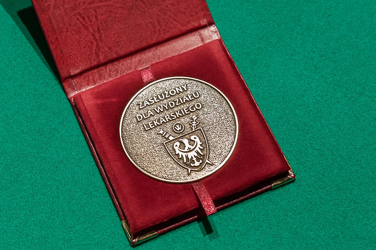 Medal zaslużony dla Wydziału Lekarskiego